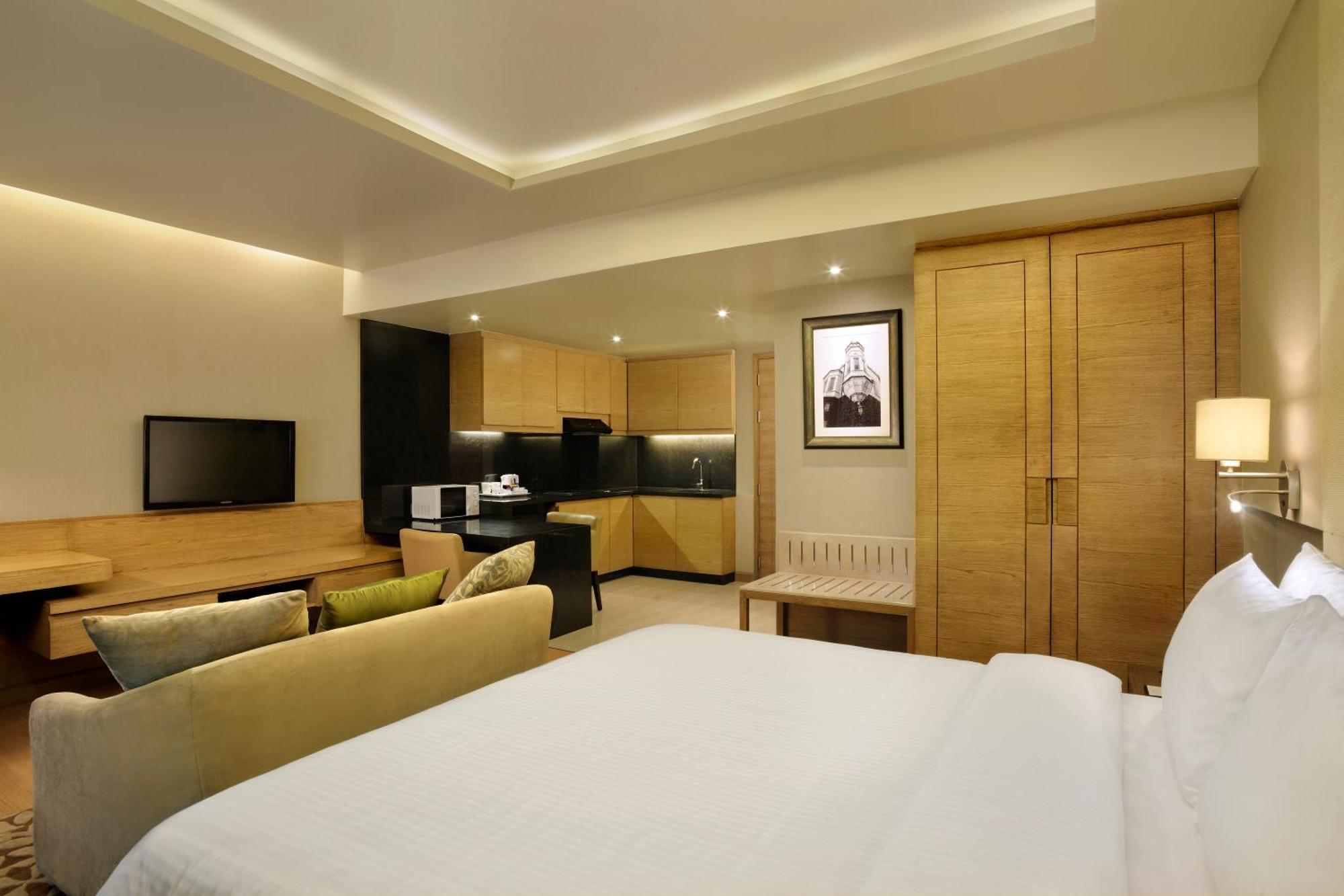 Doubletree Suites By Hilton Bengaluru Outer Ring Road Eksteriør billede