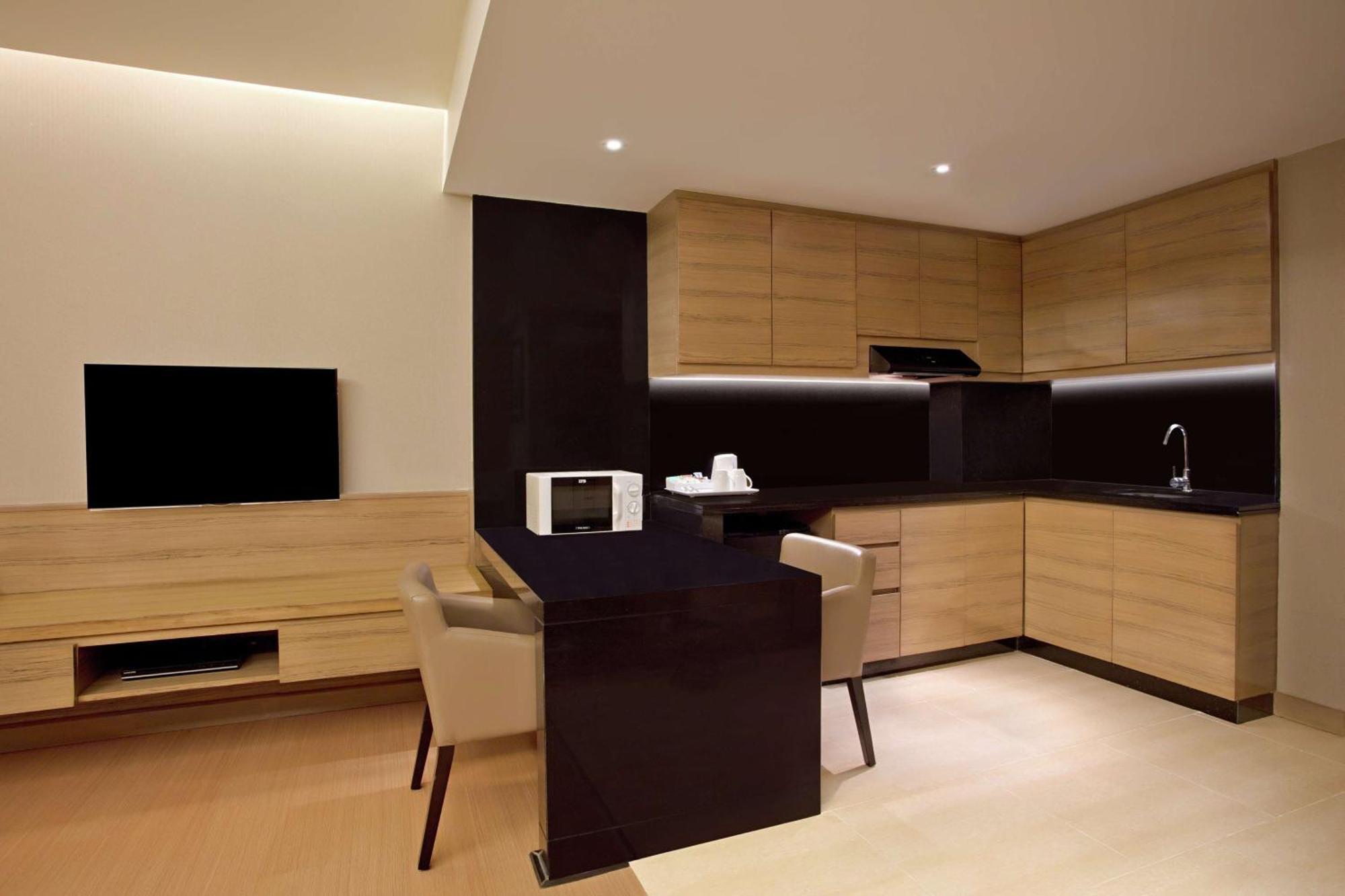 Doubletree Suites By Hilton Bengaluru Outer Ring Road Eksteriør billede