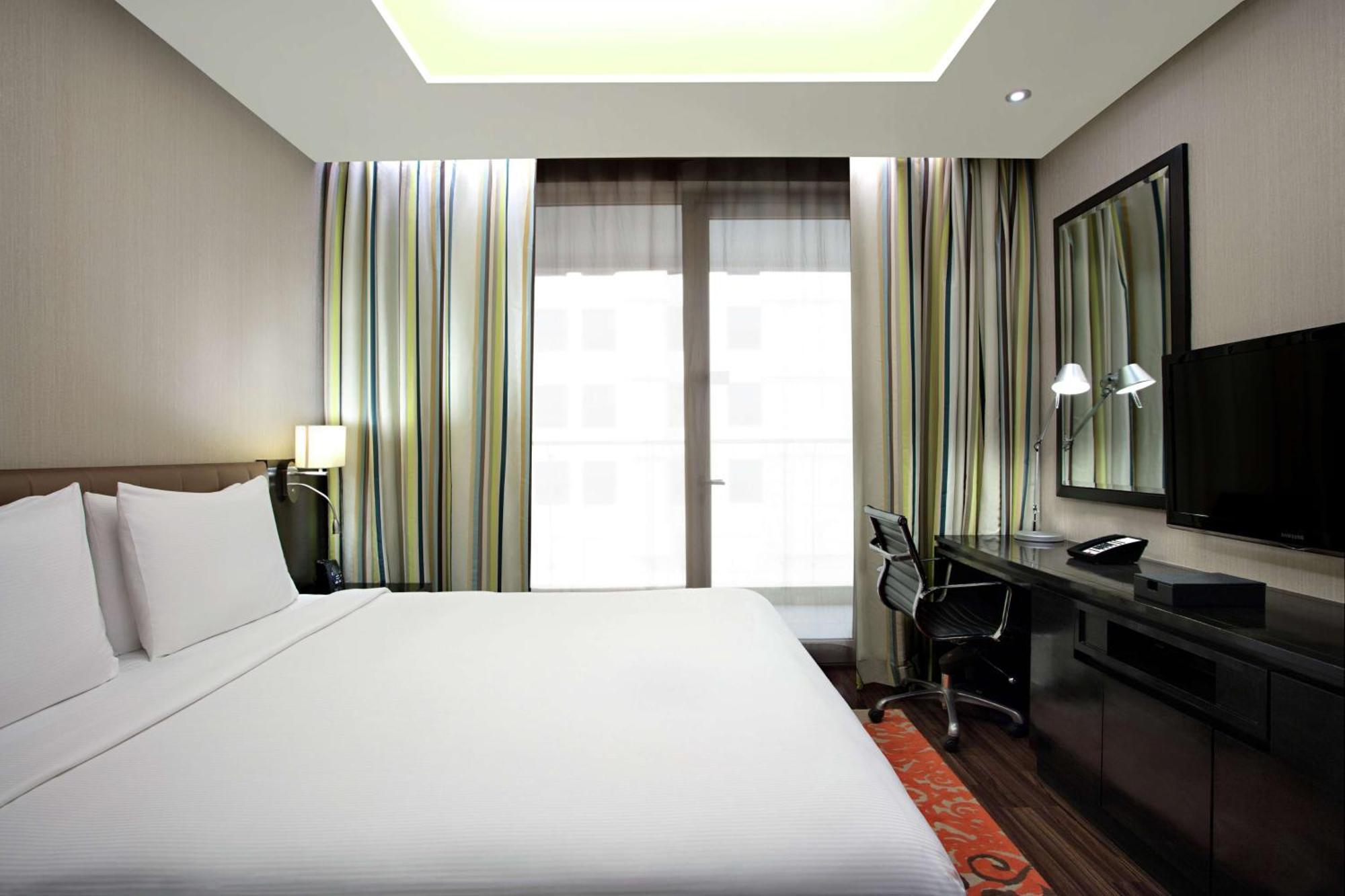 Doubletree Suites By Hilton Bengaluru Outer Ring Road Eksteriør billede