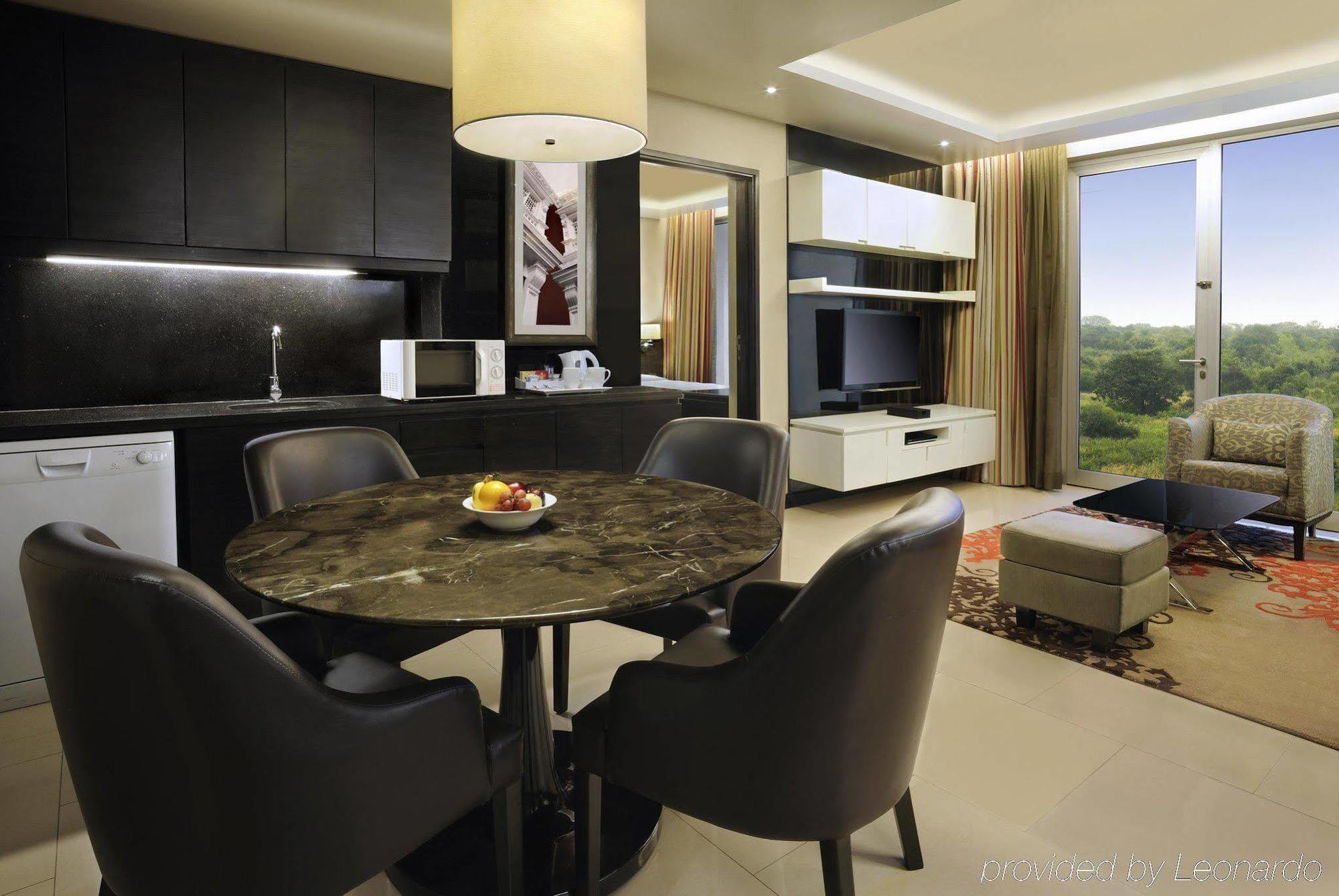 Doubletree Suites By Hilton Bengaluru Outer Ring Road Eksteriør billede